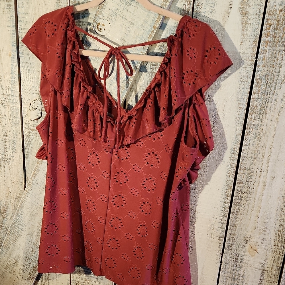 Perseption Red Ruched Cut Out Blouse - Picture 3 of 3